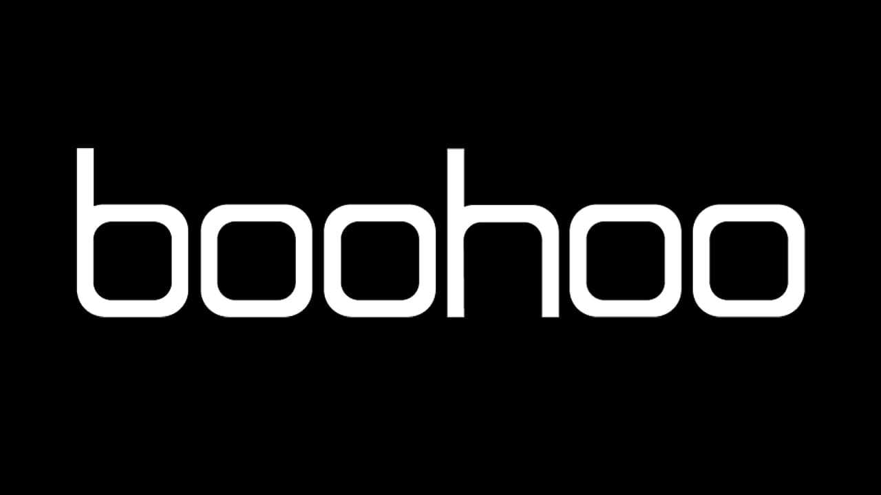 Boohoo чей бренд. Boohoo бренд. Boohoo logo. Boohoo обувь.